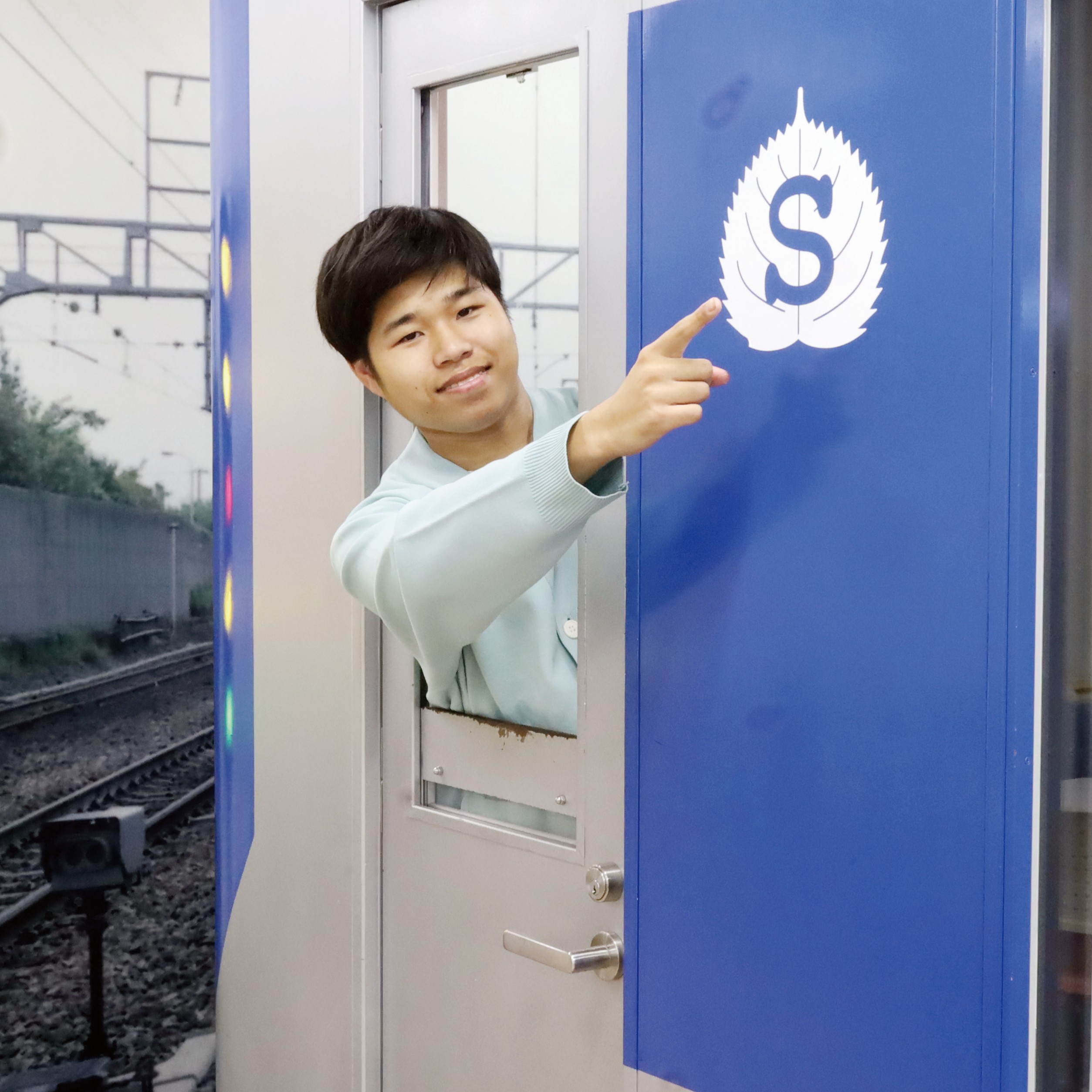 先生の熱意に感動し、ここなら自分の夢を叶えられると思い、入学を決めました！ 内定先：西日本旅客鉄道（JR西日本））